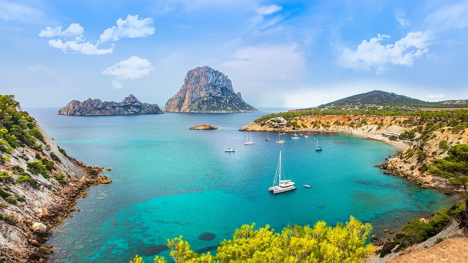 How to get to Ibiza?